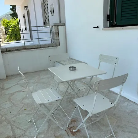 Billy's Luxury Appartamento Vlikhón