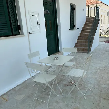 Billy's Luxury Vlikhón