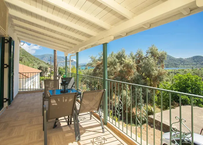 Apartment Billy's Luxury Vlikhon