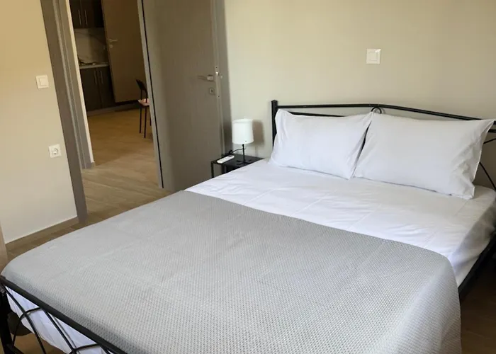 Apartment Billy's Luxury Vlikhon