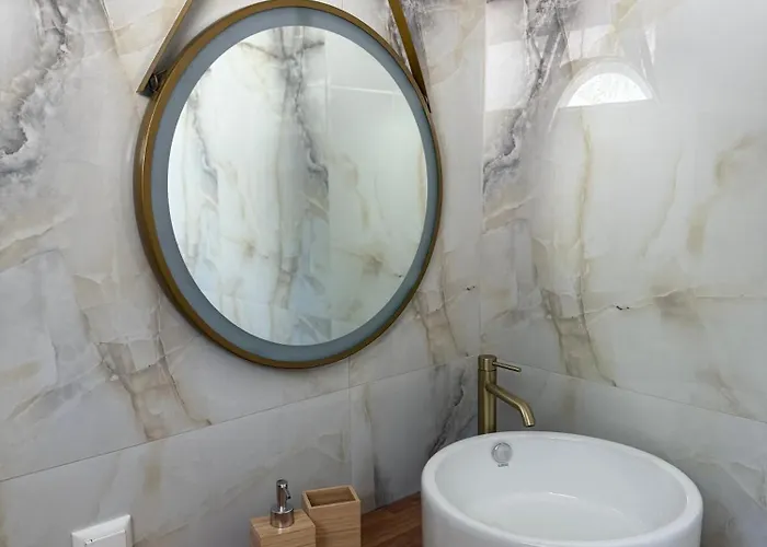 Billy's Luxury Apartment