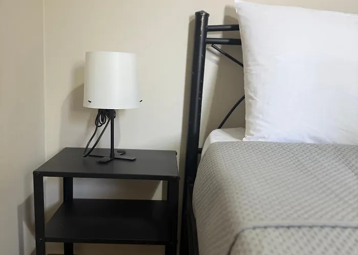 Billy's Luxury Apartment Vlikhon