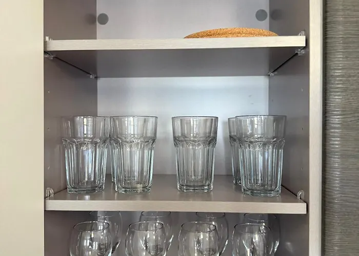 Billy's Luxury Apartment Vlikhon